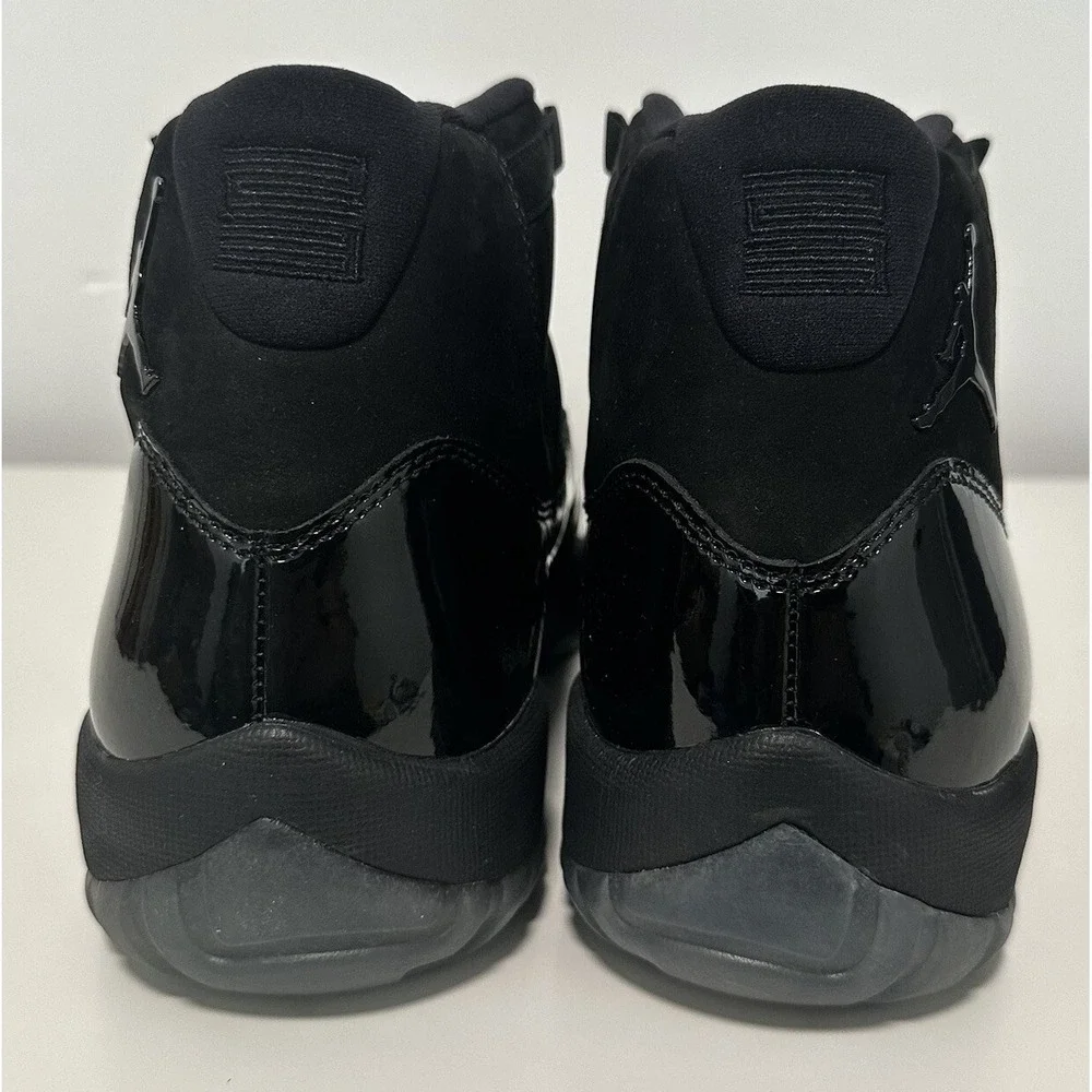 New Air Jordan 11 Cap and Gown 2018 Size 10.5 Rare Retro Authentic Black High MJ